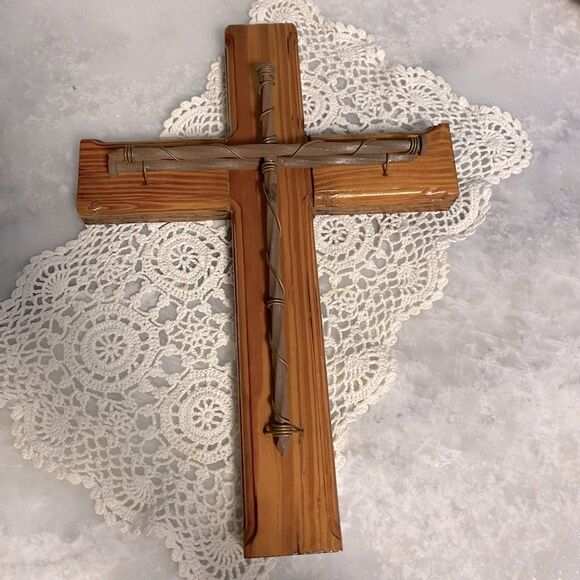 Cross vintage handmade nails and wire on pine MCM 14 by 10 Jesus Christi… - Picture 1 of 9